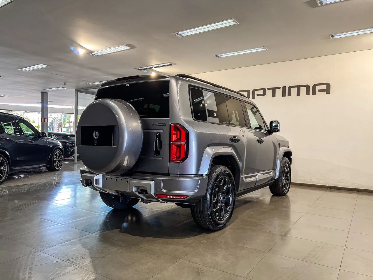 Denza B5 SUV híbrido plug-in, foto 5 de 19