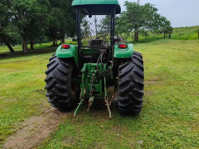 TRATOR JONH DEERE 6110E - Foto 5