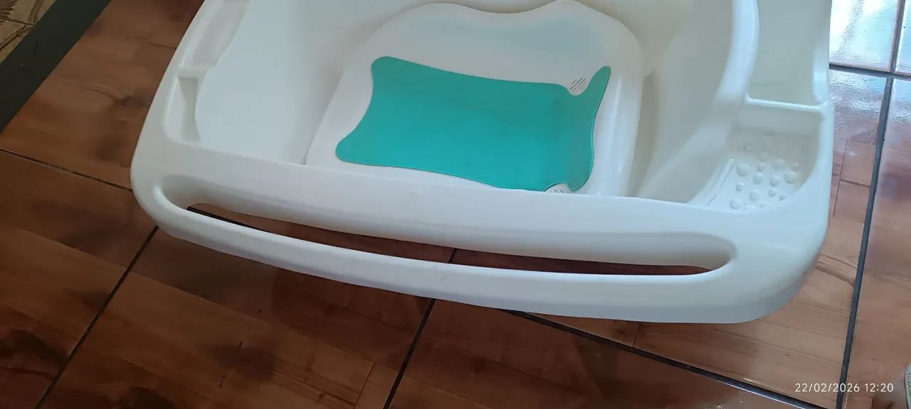 Banheira grande com suporte e trocador para bebês  - Foto 4
