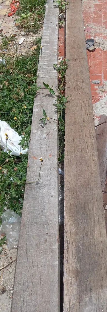 Peça de madeira massaranduba 