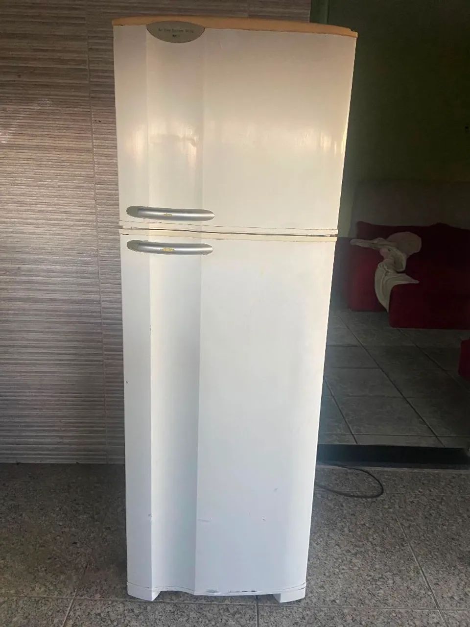 Geladeira Eletrolux duplex 355 litros
