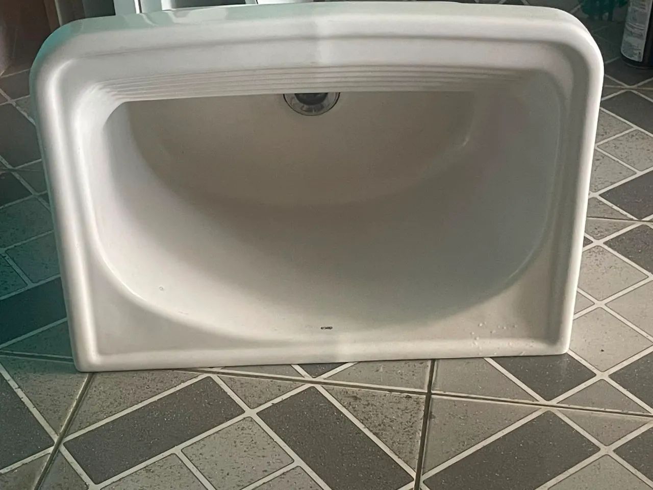 Tanque em Cerâmica 