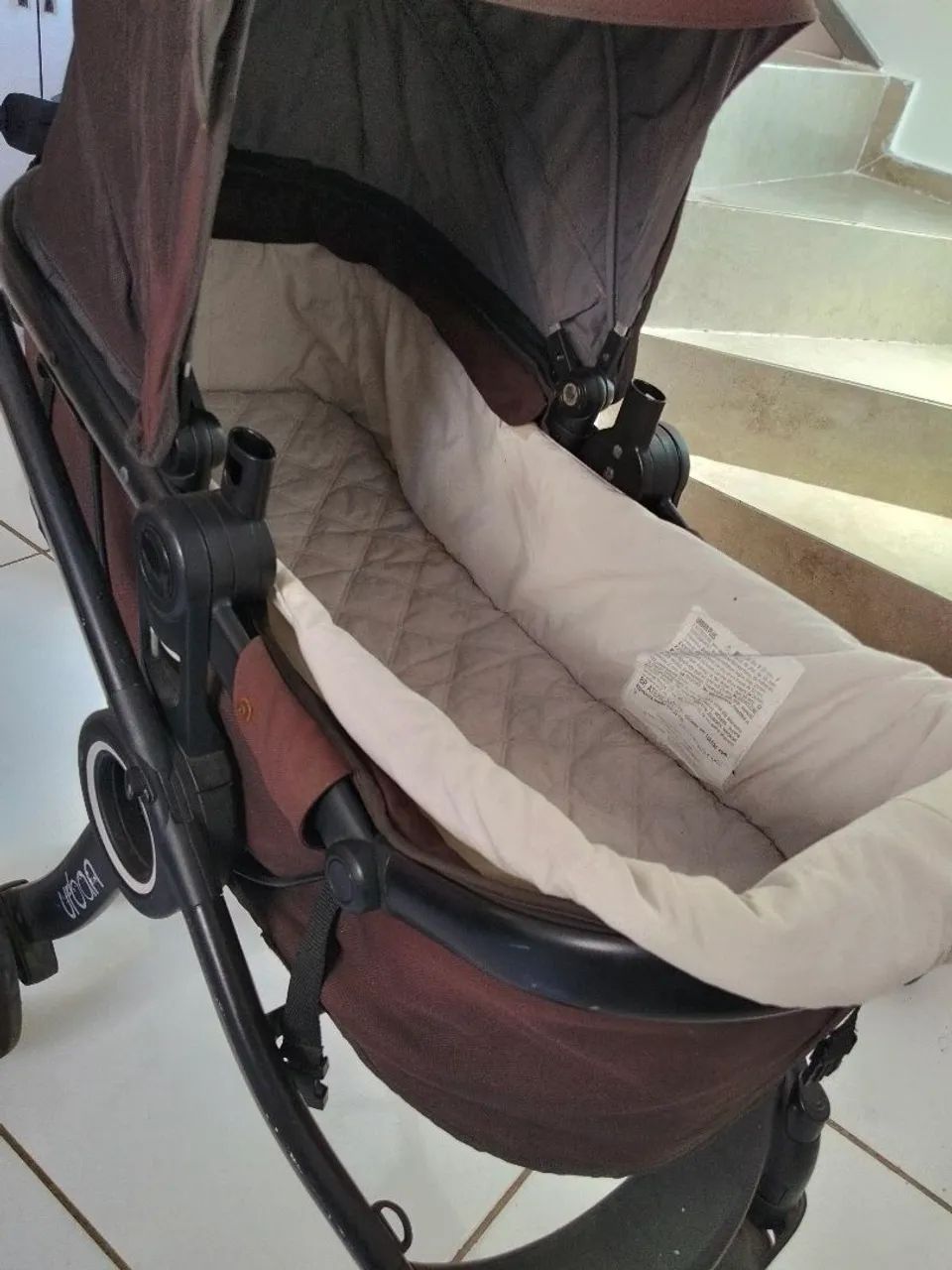 Carrinho de bebê Moisés 
