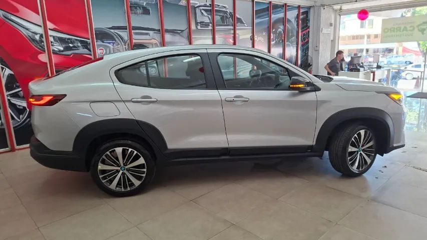 Fiat Fastback 1.0 200 Turbo Flex AUT 2026 - Foto 5