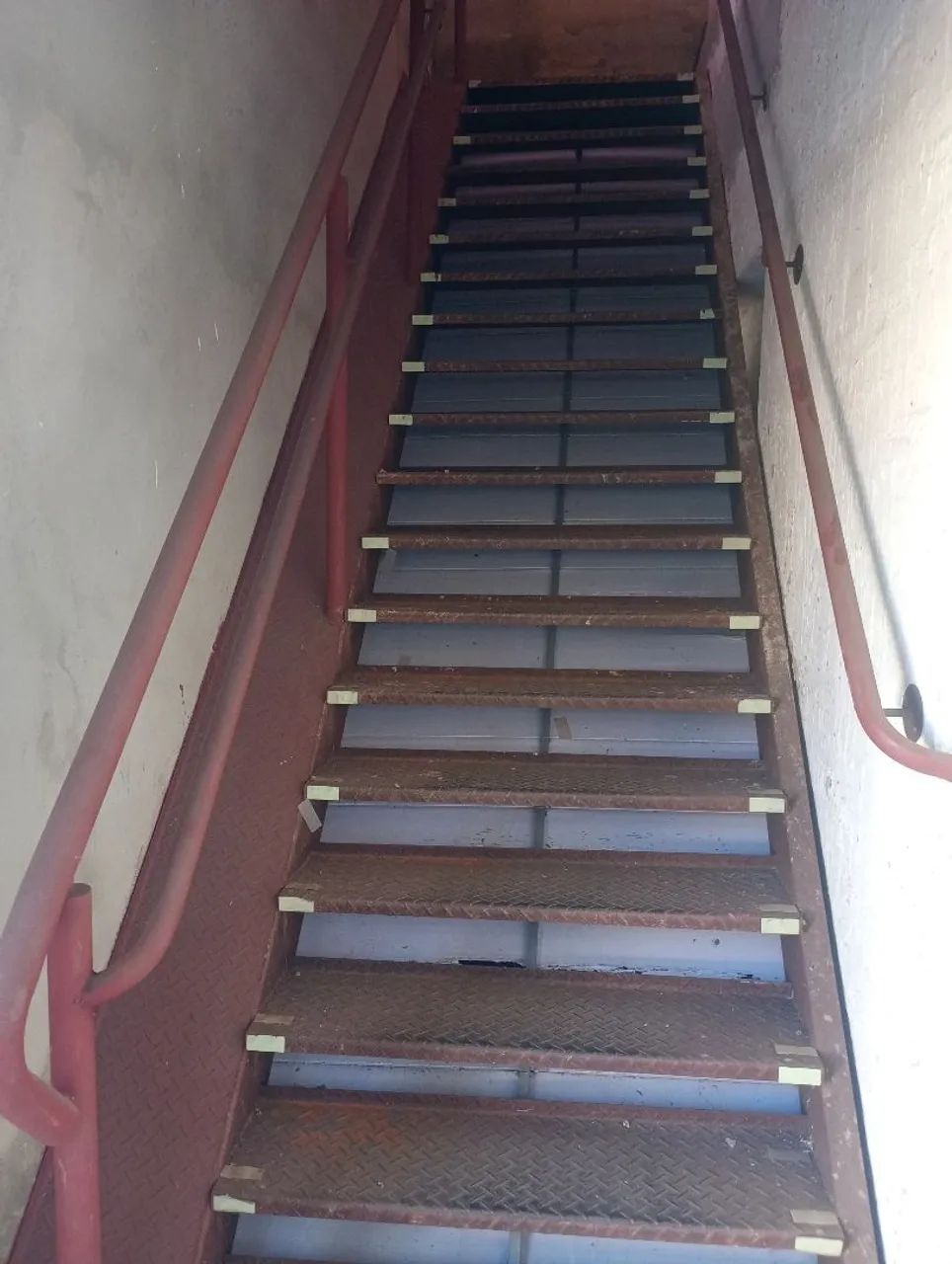 Escada de construída de  ferro