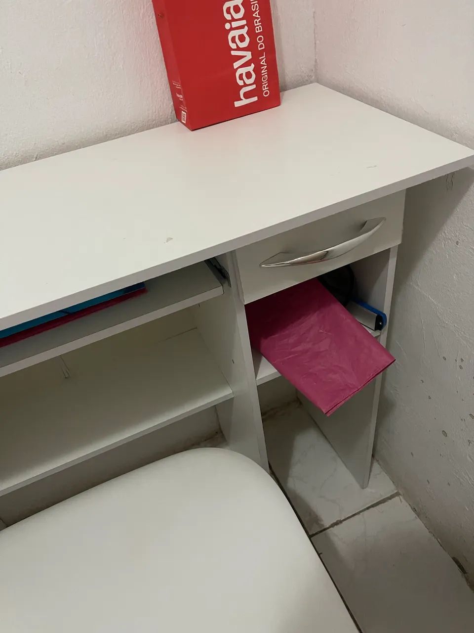 Mesa de estudos 434778029331599361