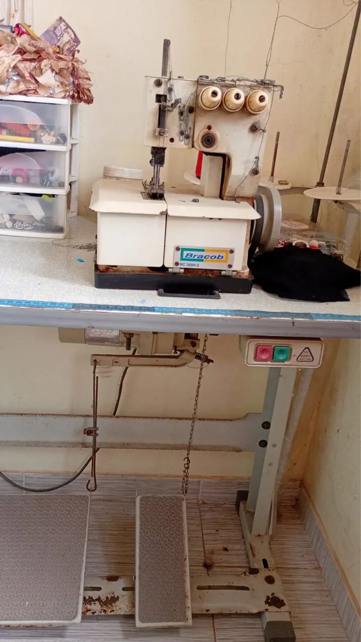 Maquina galoneira 