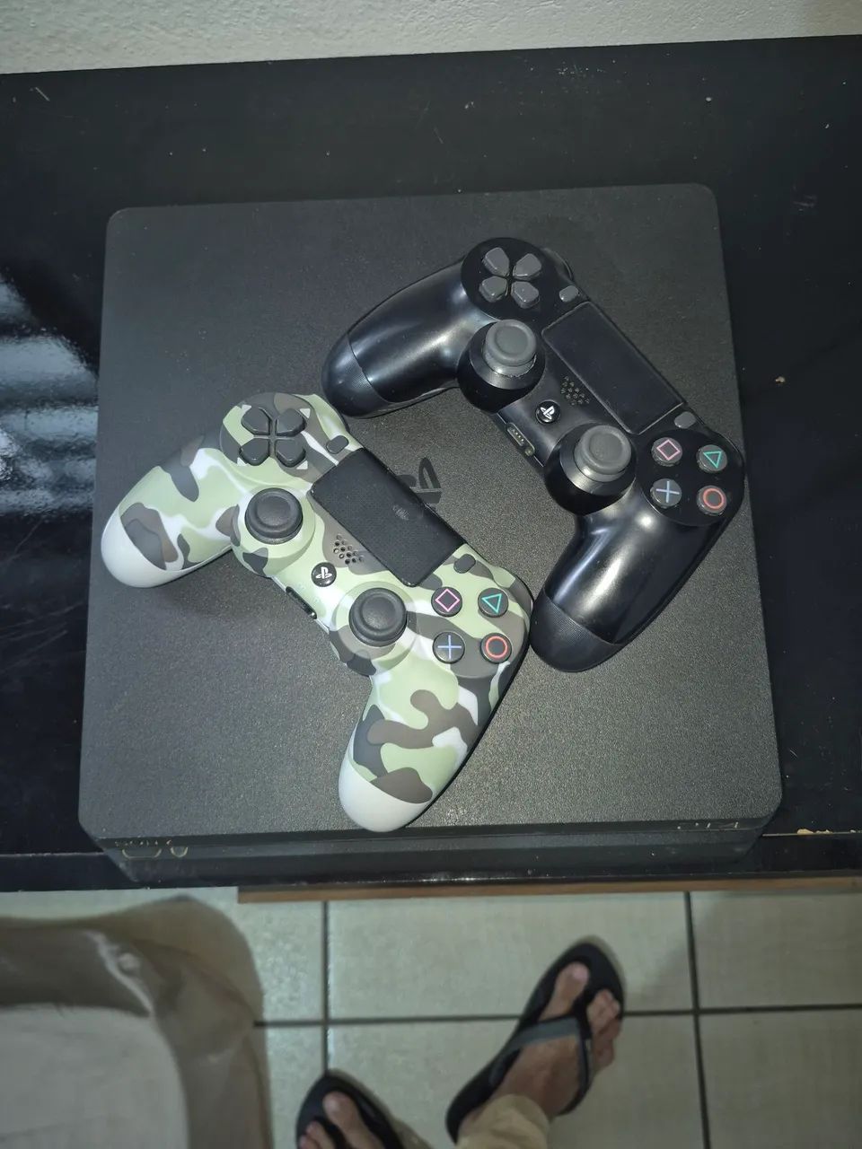 PS4 SLIM 1 TB