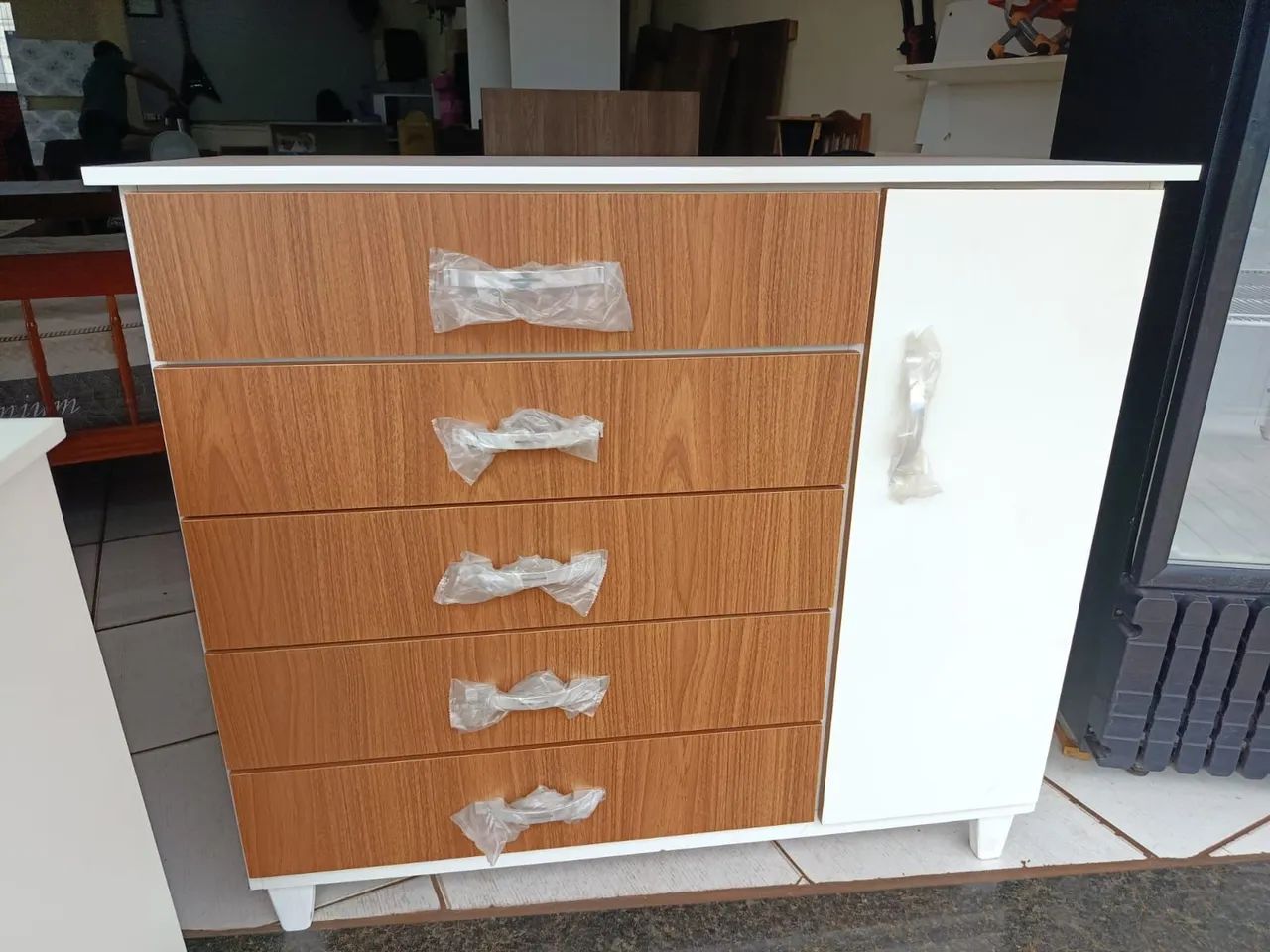 CÔMODA SAPATEIRA NOVA 