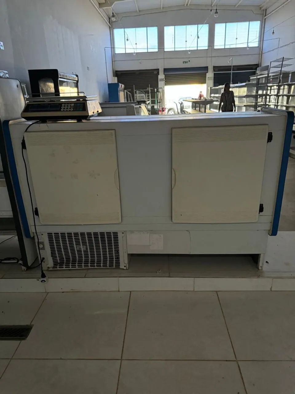 Vende-se expositor refrigerador - Foto 3