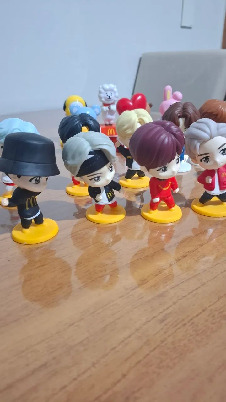 Bts / bt21 vendo coleção completa  Mac Donald  bts  - Foto 2