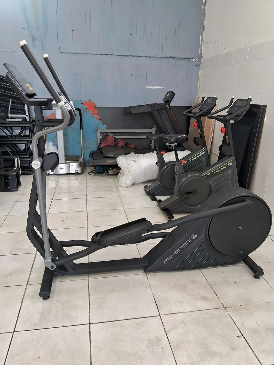Elíptico Movement lxe g4 semi nova  - Foto 2