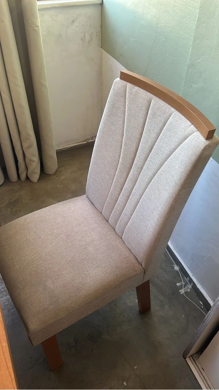 MESA COM 4 CADEIRAS (ótimo estado) - Foto 2
