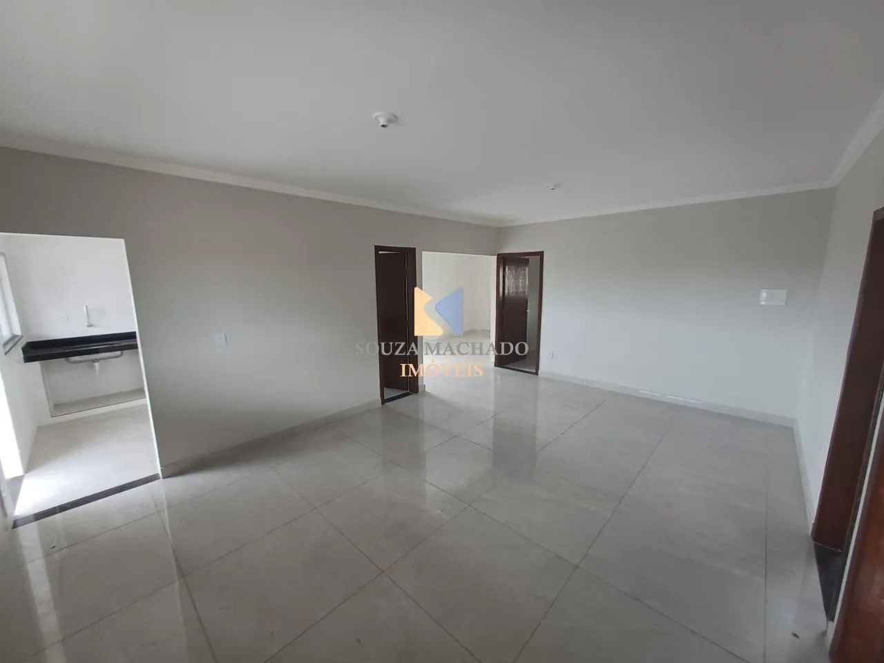 Casa linear acima do nível da rua de 3 quartos e uma vaga - Foto 5