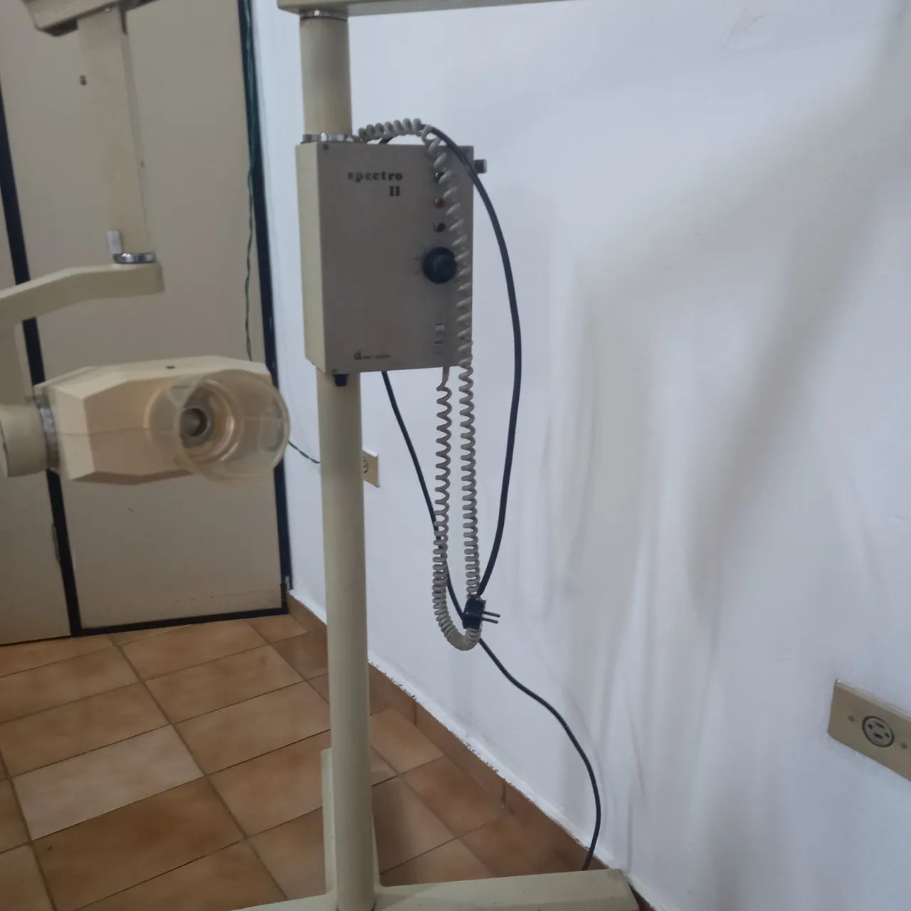 Vendo consultório dentário com ponto e materiais - Foto 5