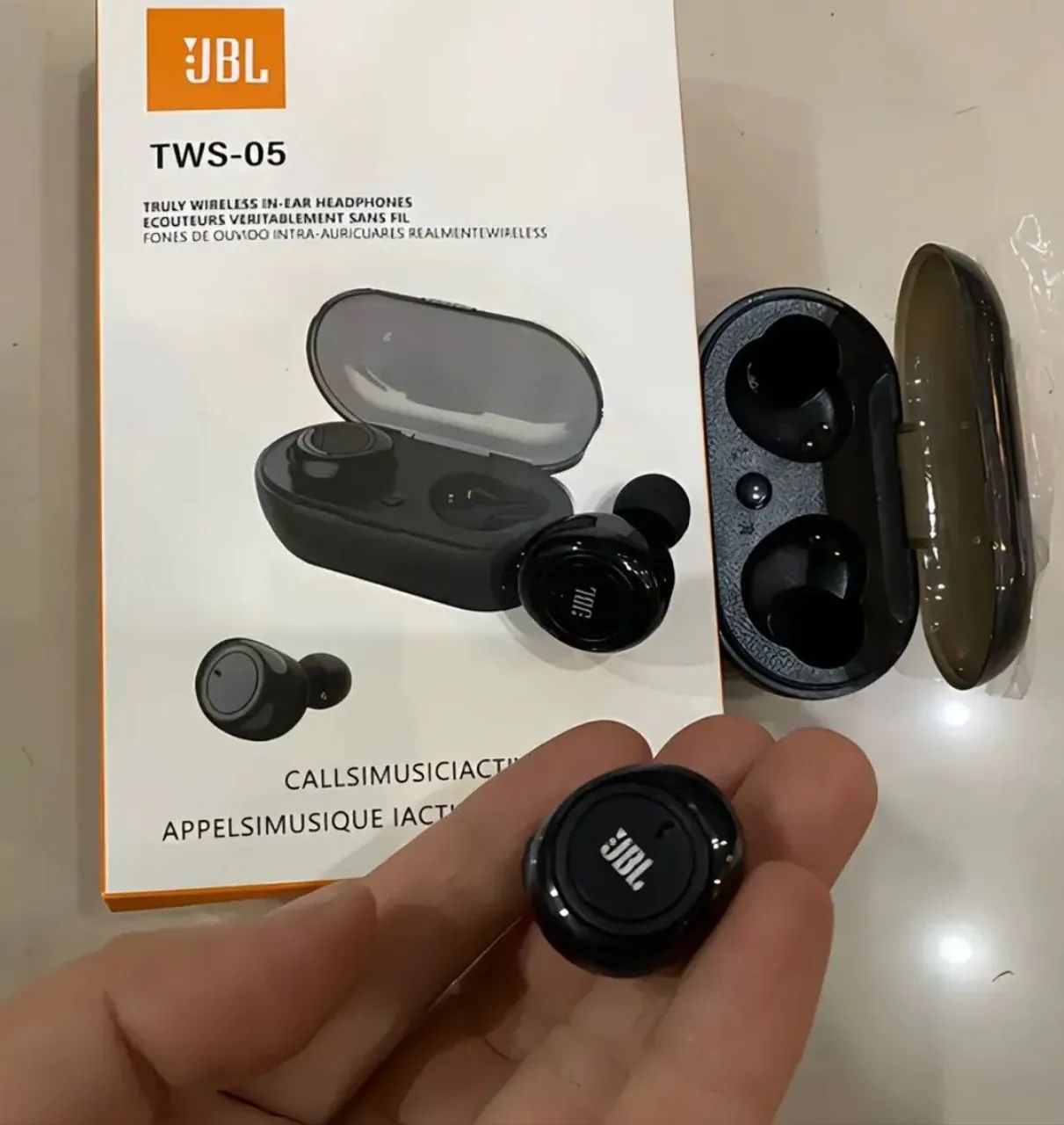 Fone de ouvido tws-5 jbl perfeito 