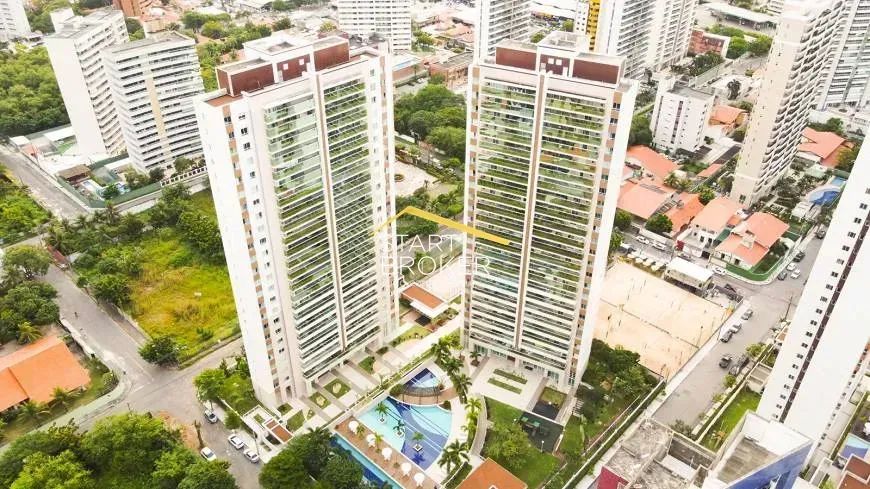 Apartamentos com 3 Quartos e 4 banheiros à Venda em Guararapes