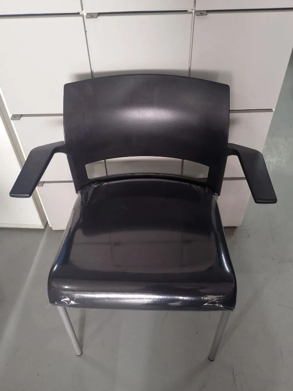 Cadeira Fixa Na Cor Preta - Steelease  - Foto 4