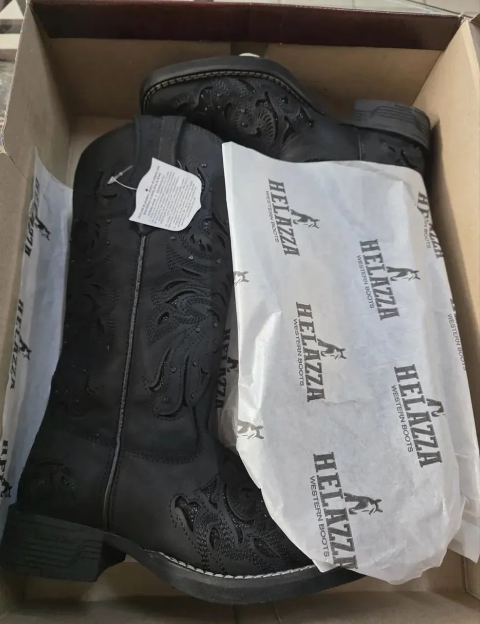 Bota Helazza  - Foto 2