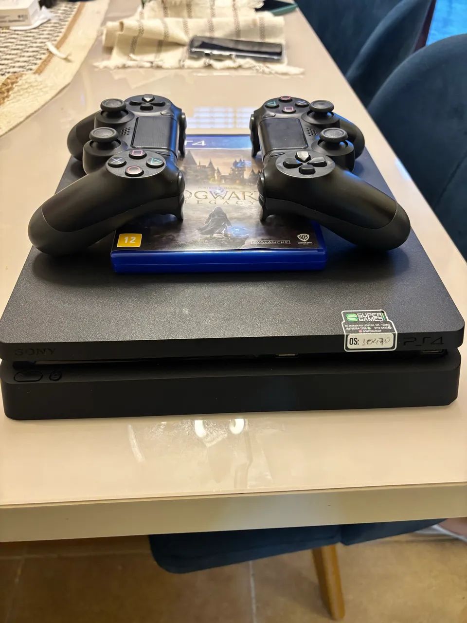 PS4 SLIM COM 2 CONTROLES ORIGINAIS - Foto 3