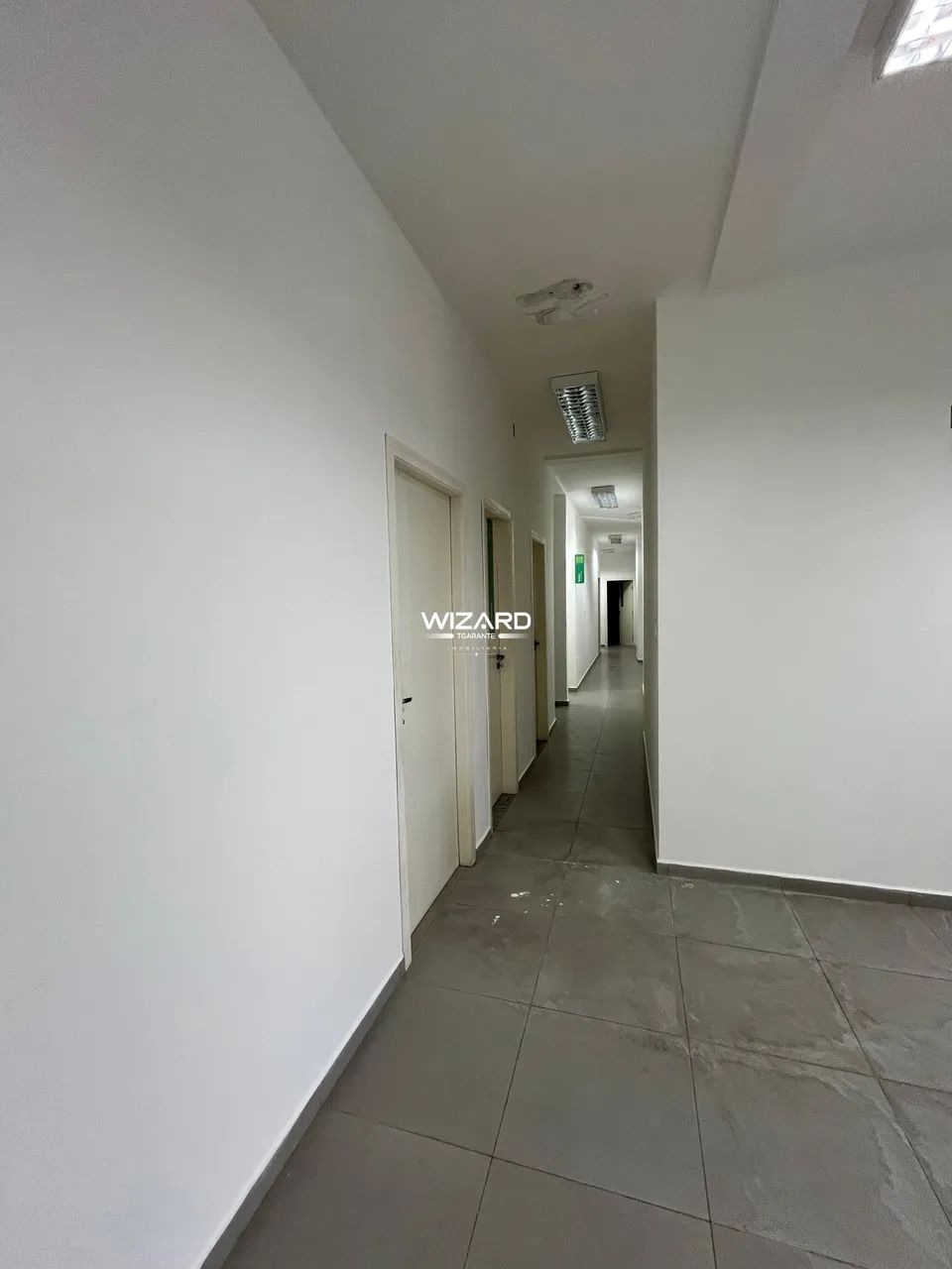Prédio à venda no centro com 1755m² em Cruzeiro/SP - Foto 2