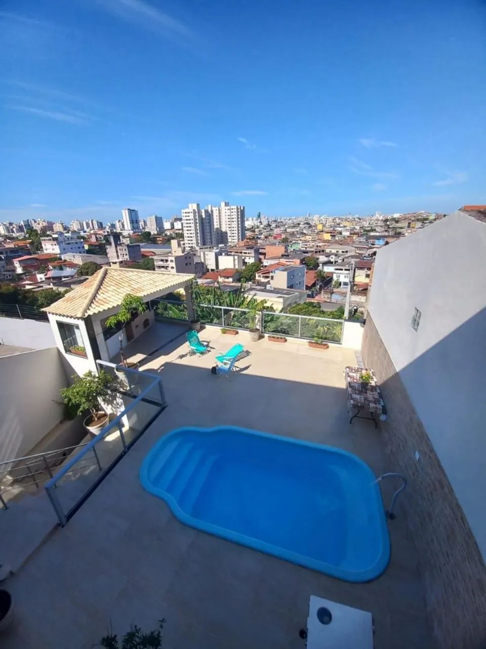 Casa 4qts com piscina e churrasqueira!!!