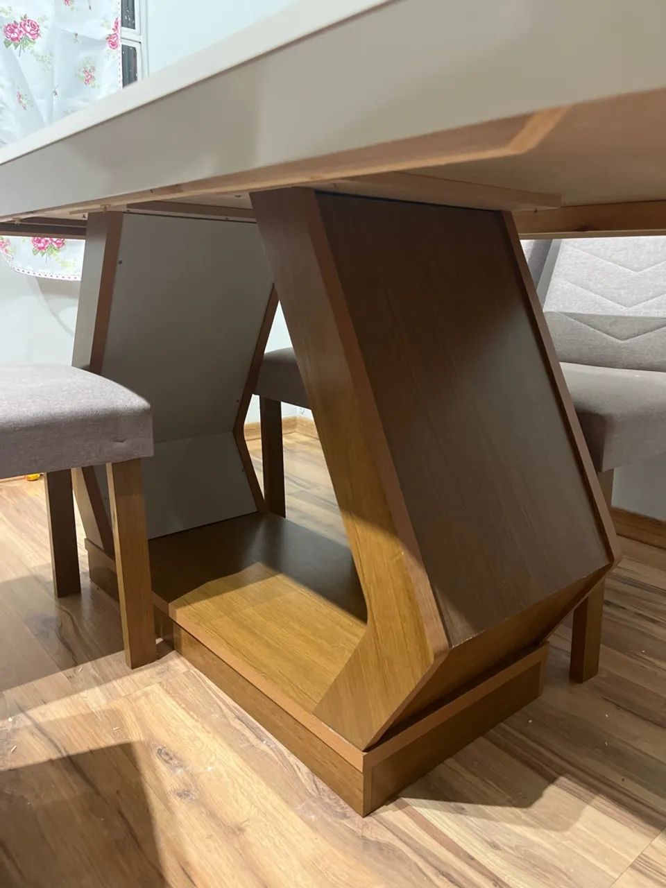 Mesa De Jantar para 6 cadeiras - Foto 4