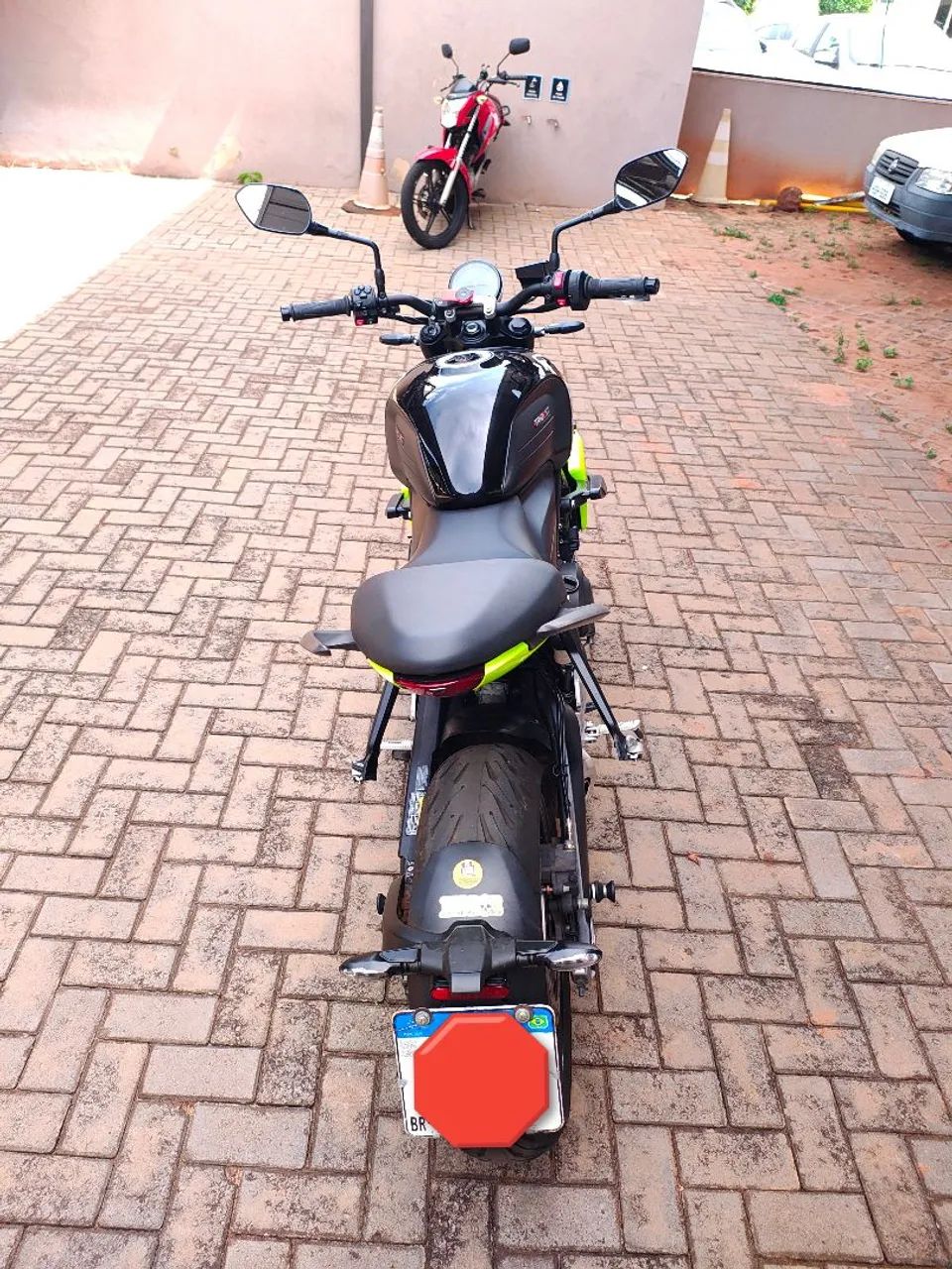 Triumph Trident 660 - Foto 2