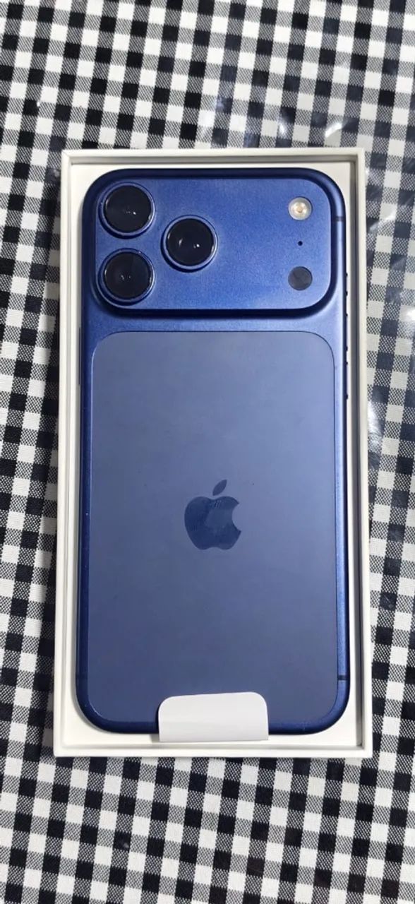 iPhone 17 pro max 