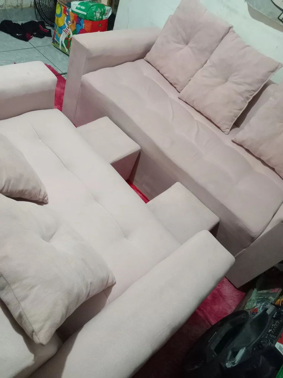 Vendo esse lindo sofá completo na cor rosa bebê leia o anúncio  - Foto 5