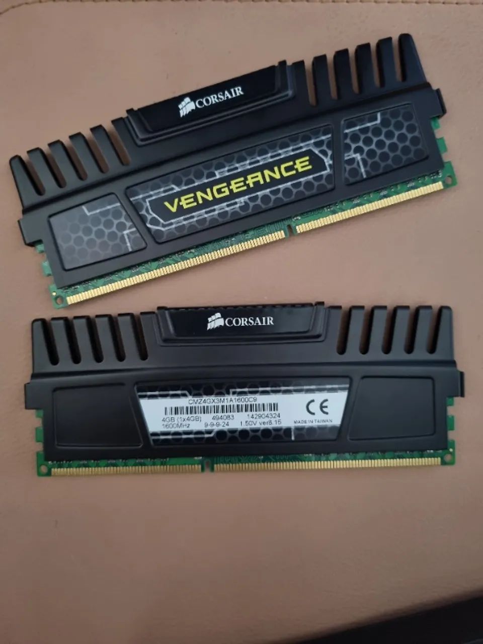 Kit Placa Mãe AM3+ com FX 4300 + RAM Corsair 8GB - Foto 2