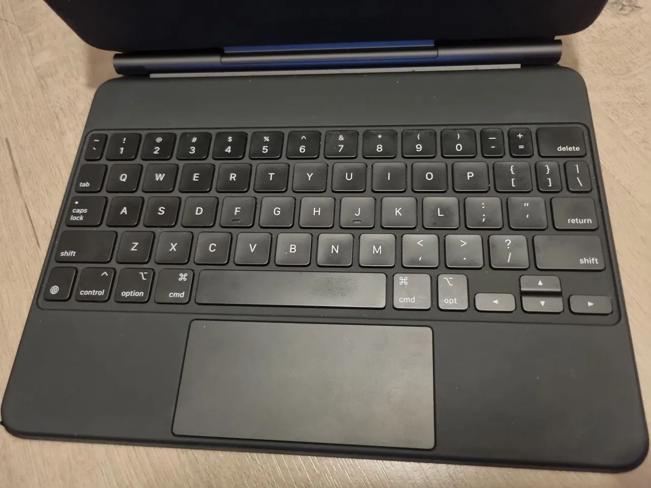 Apple Magic Keyboard 11 - iPad Air ou Pro - Foto 2