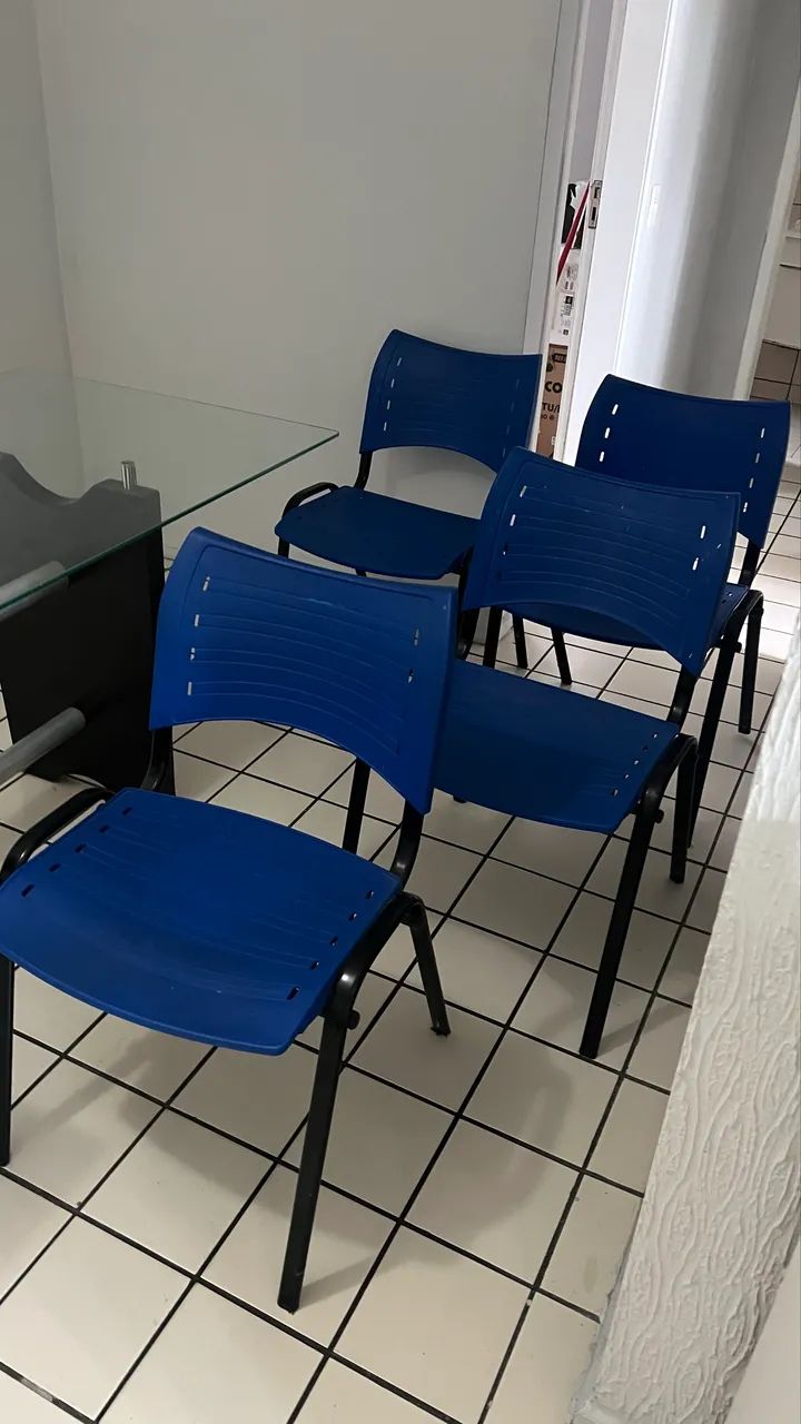 Esta cadeira estilo "Iso" azul - 4 unidades  - Foto 2