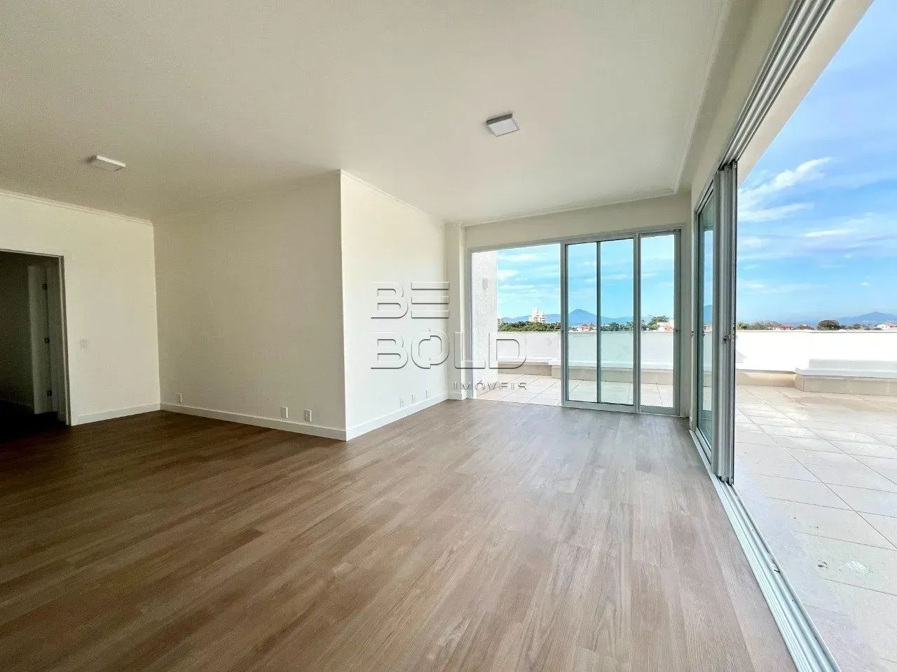 Cobertura plana com vista mar e 4 dormitórios Bom Abrigo - Foto 2