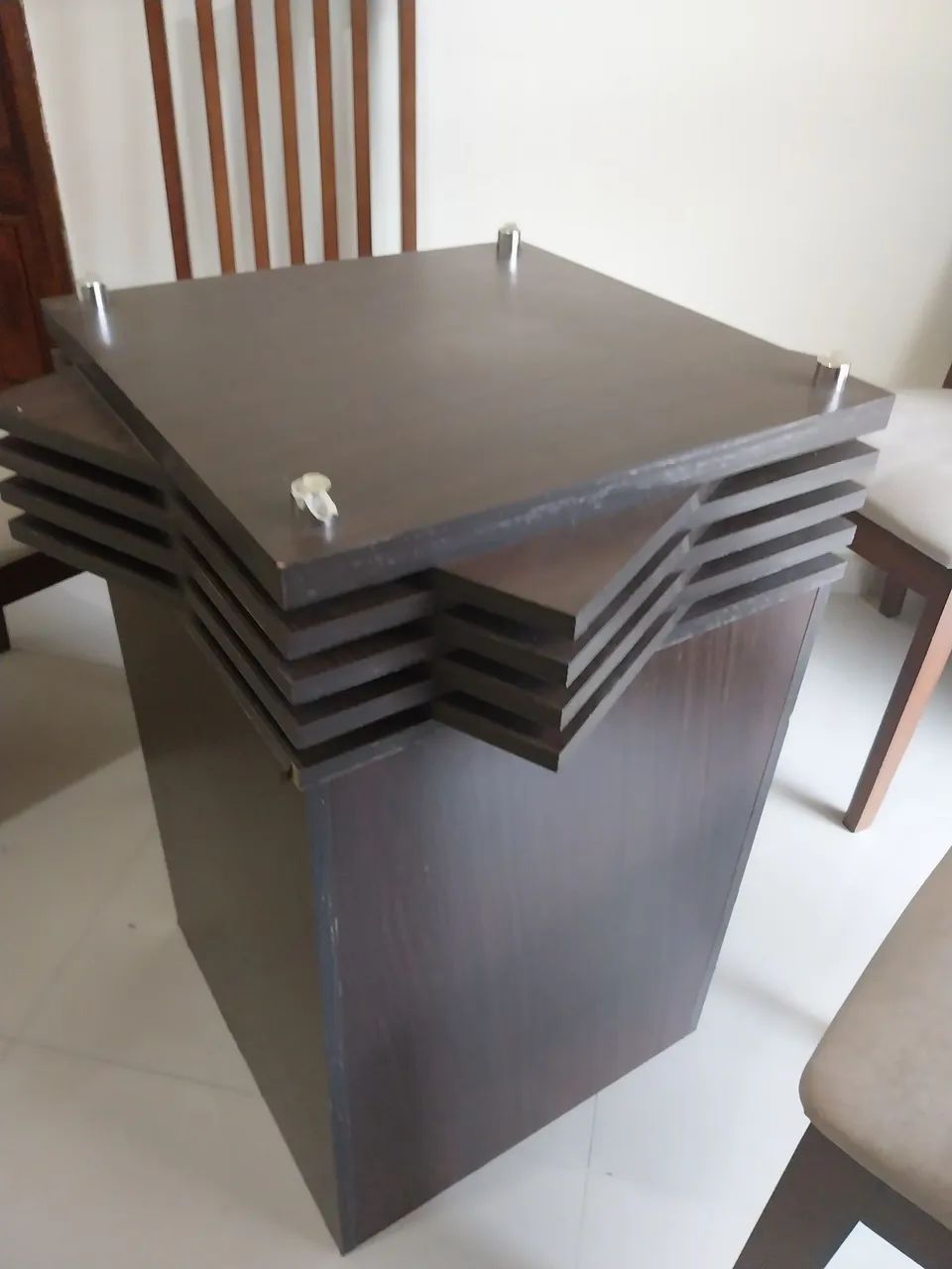 set of chairs65581374698498124