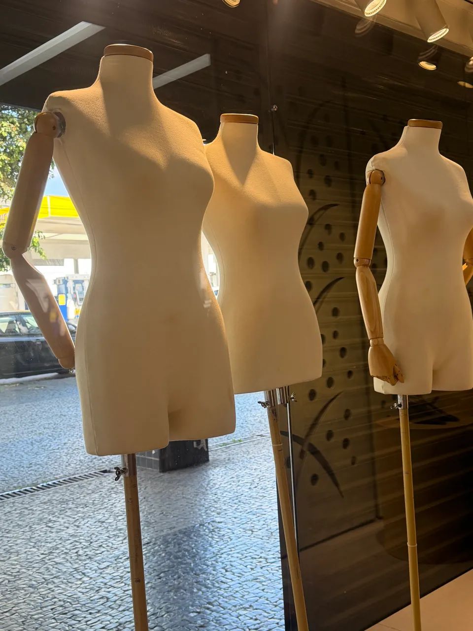 Manequins madeira  - Foto 3