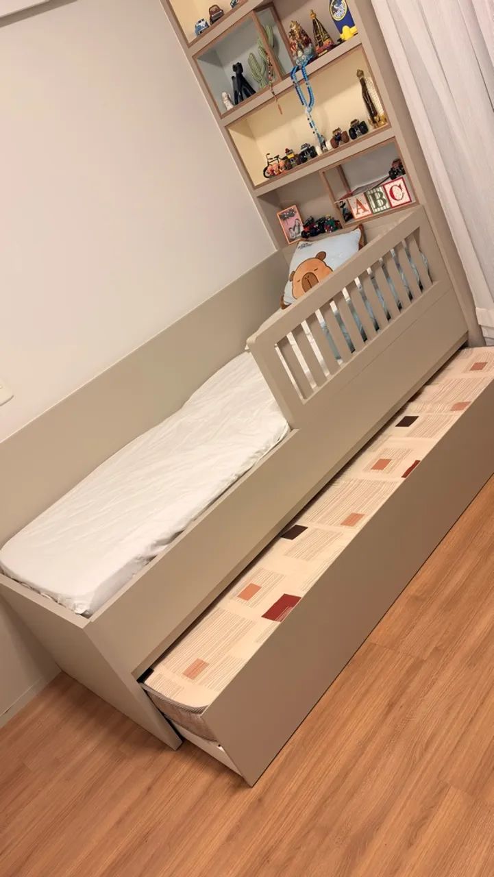Vendo Cama de solteiro com auxiliar 