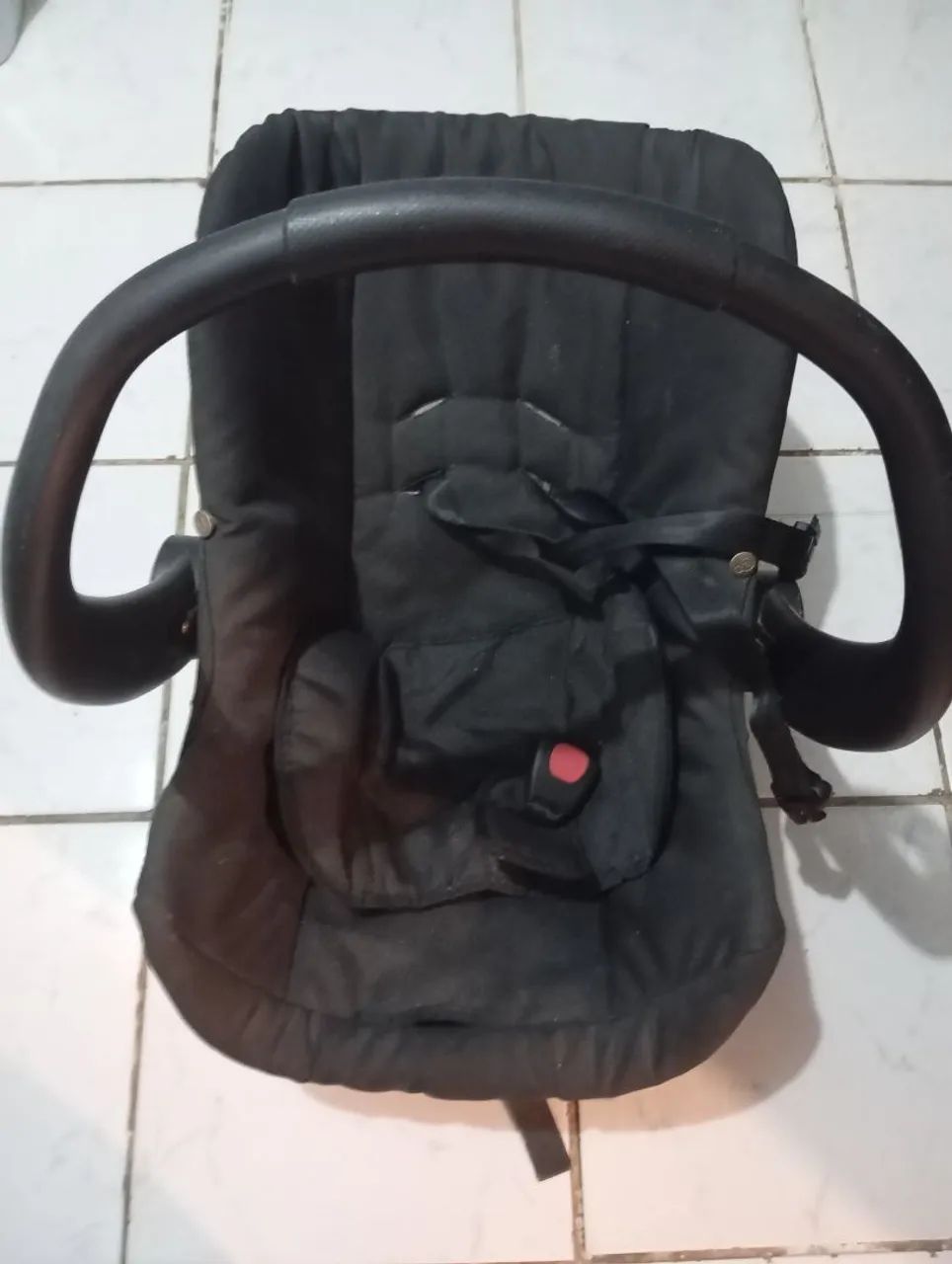 Vendo uma cadeirinha de bebê