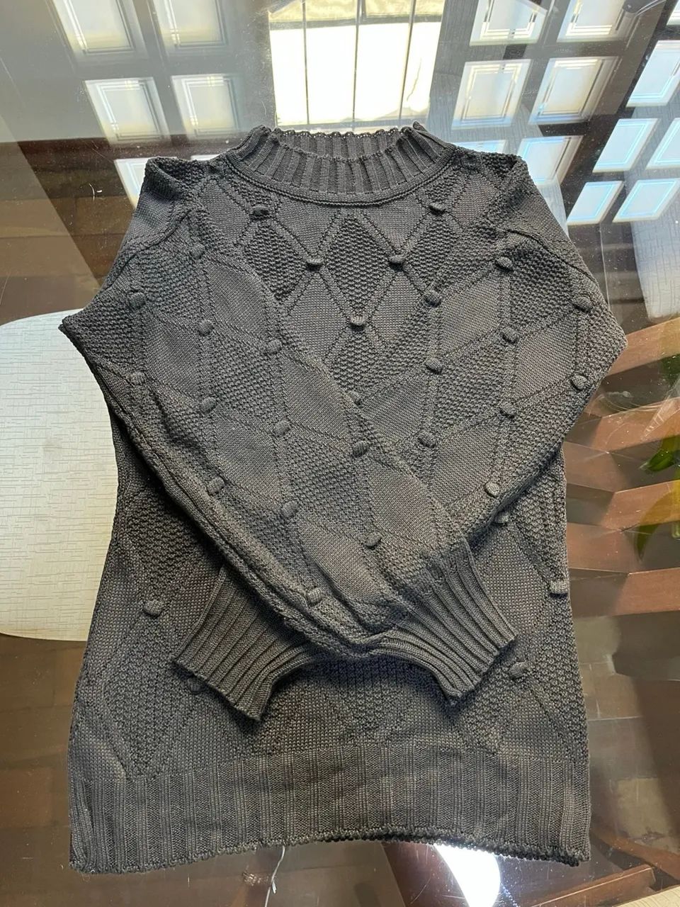 Blusa de tricô preta