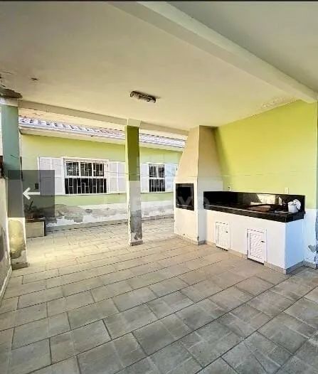 Casa à venda com área externa ampla - Foto 2