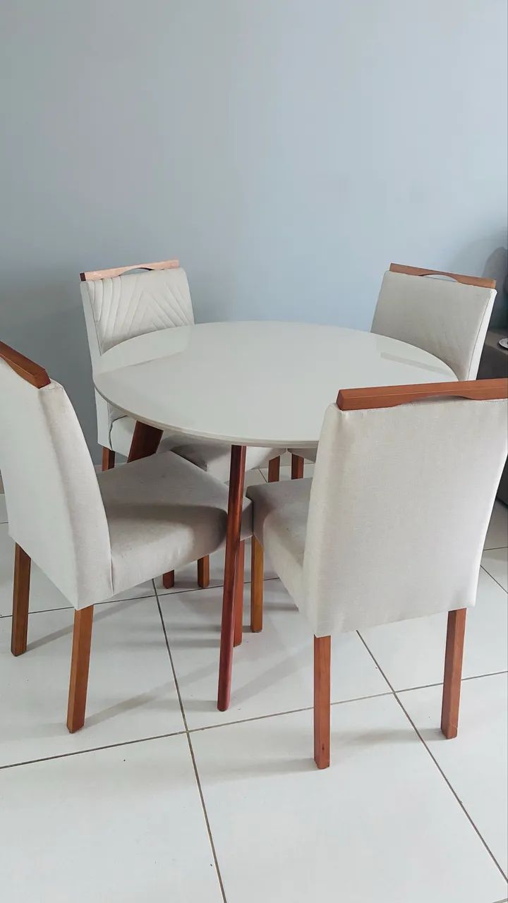 Mesa vidro com 4 cadeiras