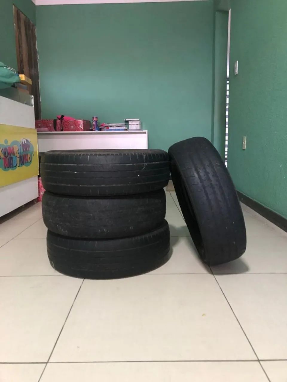 2 pneus seminovos 