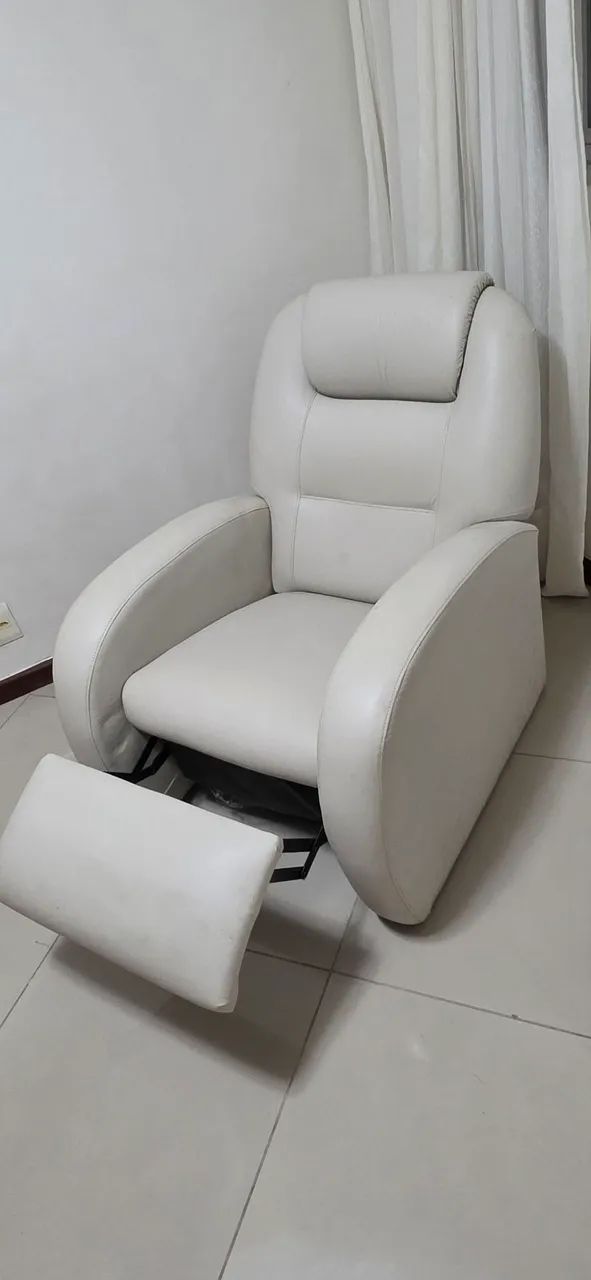 Vendo poltrona do papai65568123437826121