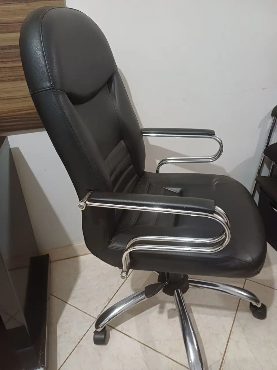Cadeira executiva - Foto 4