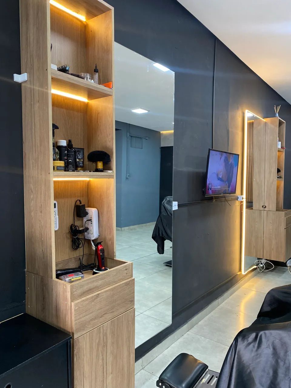 Espelho com bancada barbearia , salão  - Foto 2
