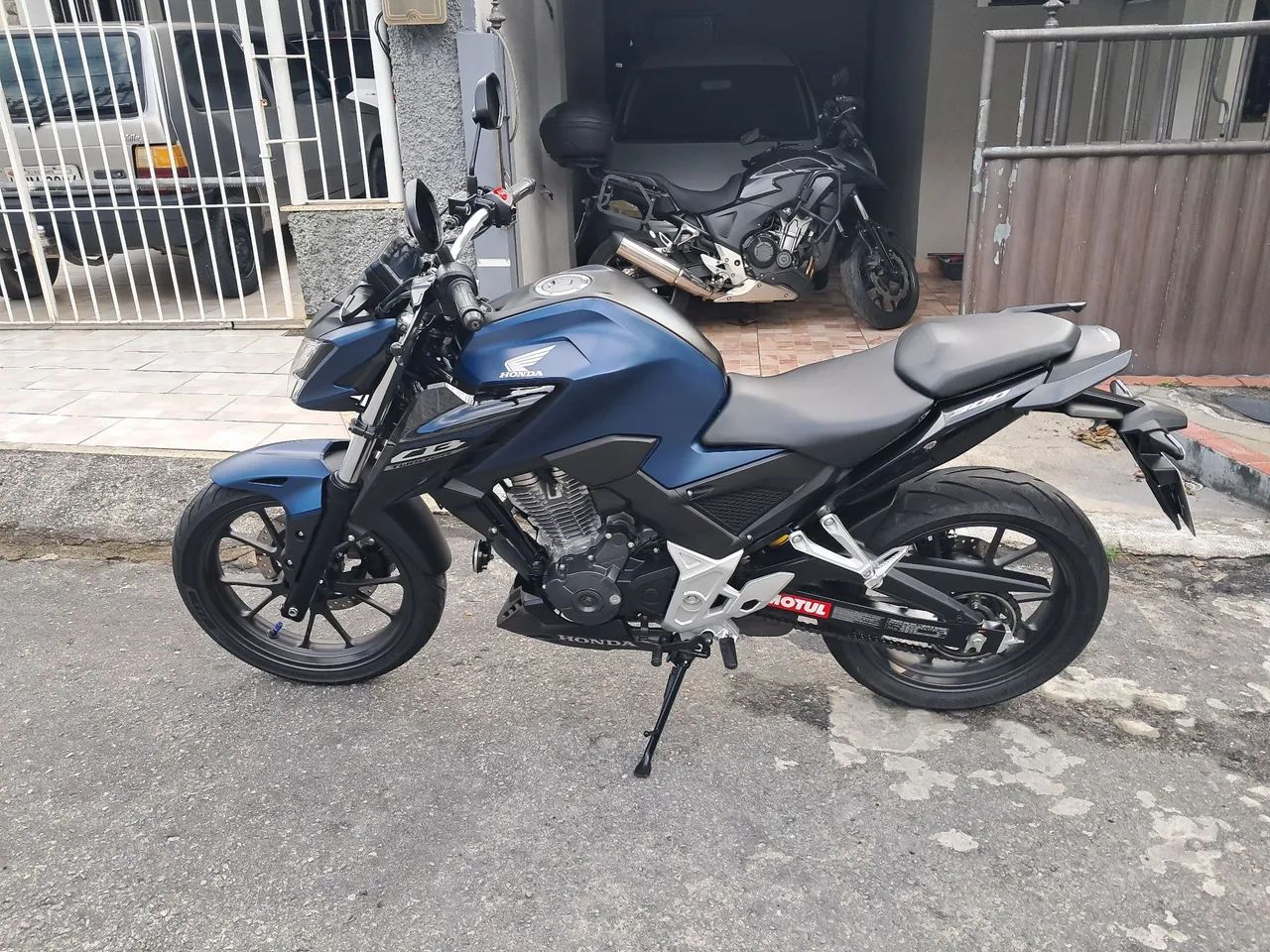 Honda cb300f  - Foto 2