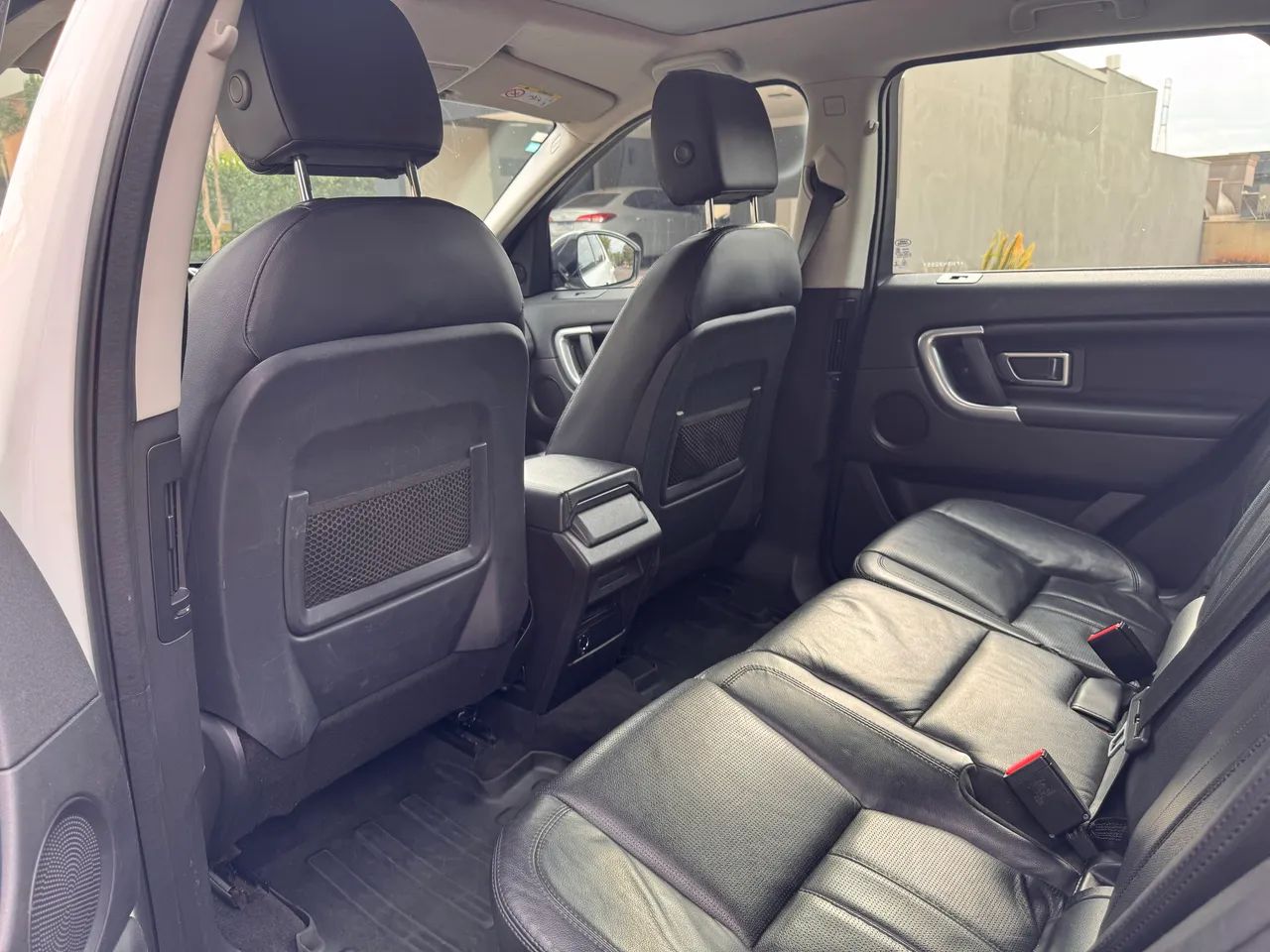 Land Rover Discovery Sport 2015