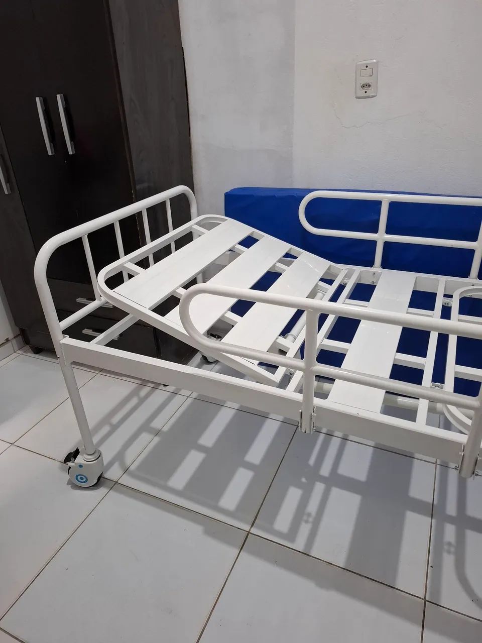 Cama hospitalar com colchões, vendemos o conjunto, ou separadamente.  - Foto 3