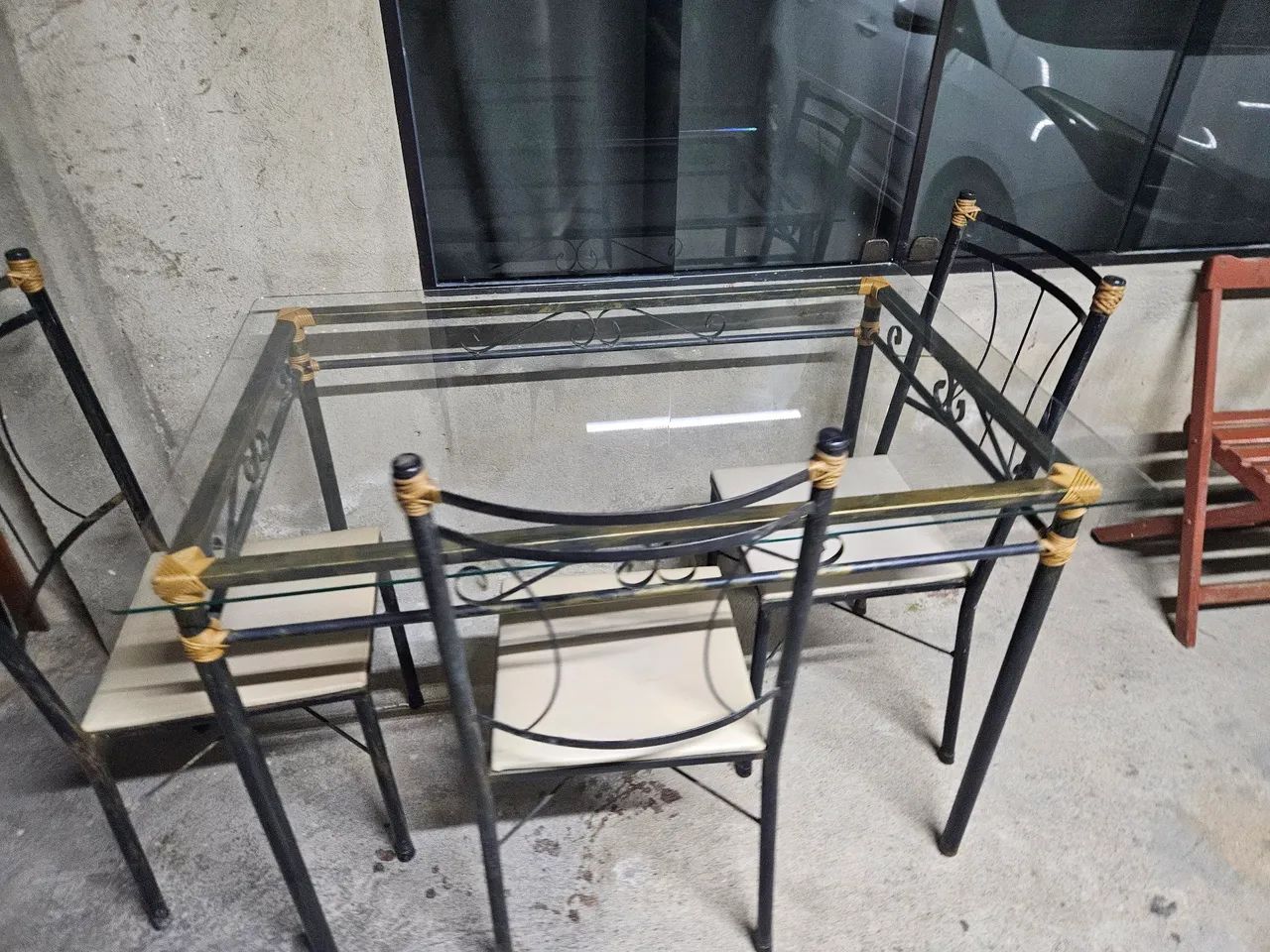 Jogo de mesa e cadeiras  - Foto 3