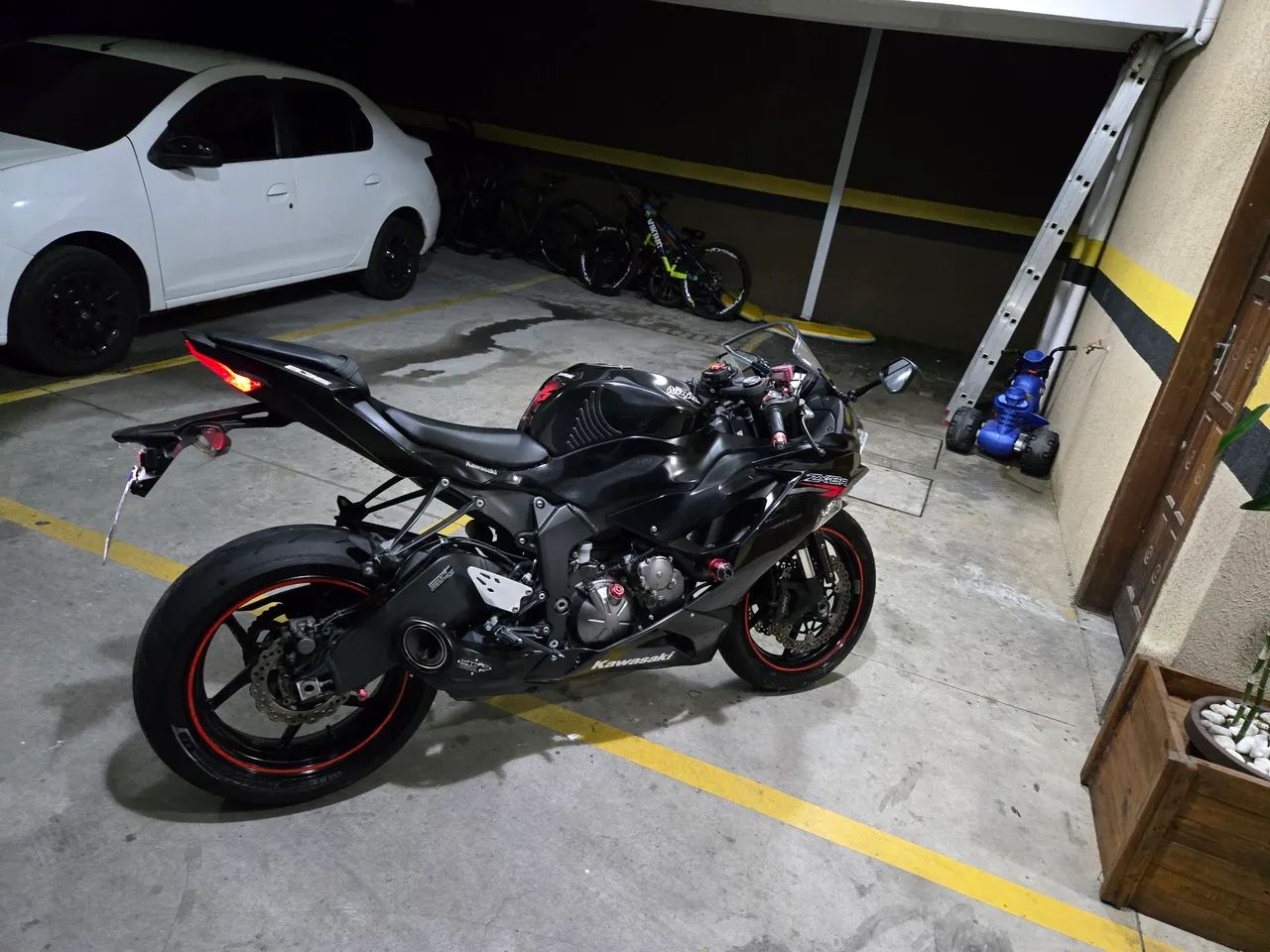 Kawasaki Zx-6r 636cc 2020 - 1502325052 | OLX